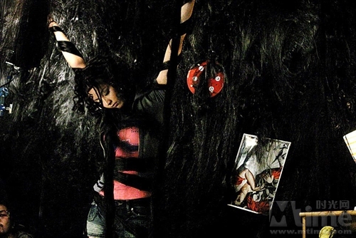 ֲ/Exte: Hair Extensions(2007) ӰͼƬ  #06 ͼ 965X644