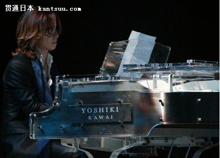 YOSHIKI